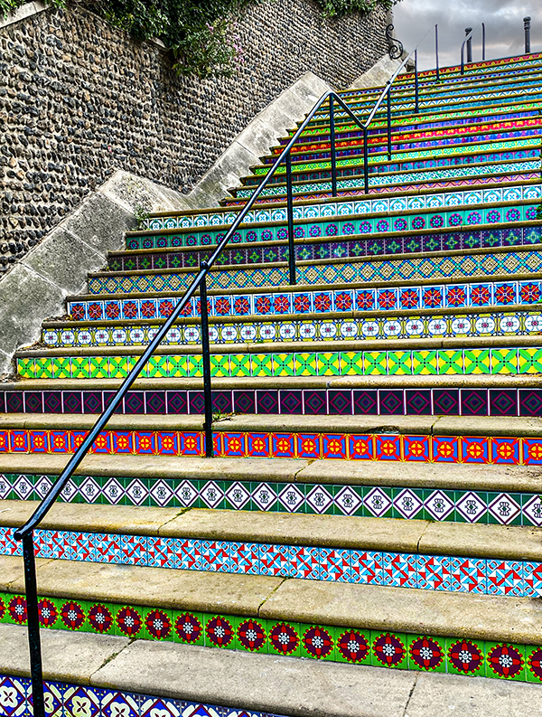 'Contrasting Steps' by Jill Cornwell Hartley Wintney & District u3a