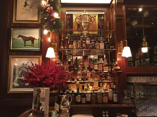 'At the bar' by Joan Williamsof Hullbridge u3a